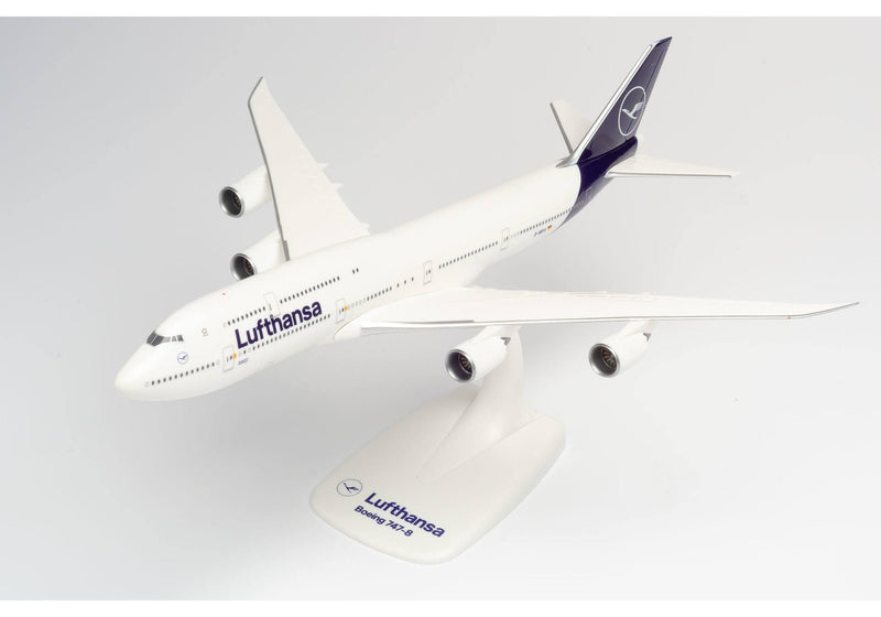 1754724P | Herpa 1:250 | Boeing 747-8 Lufthansa D-ABYA (with stand)