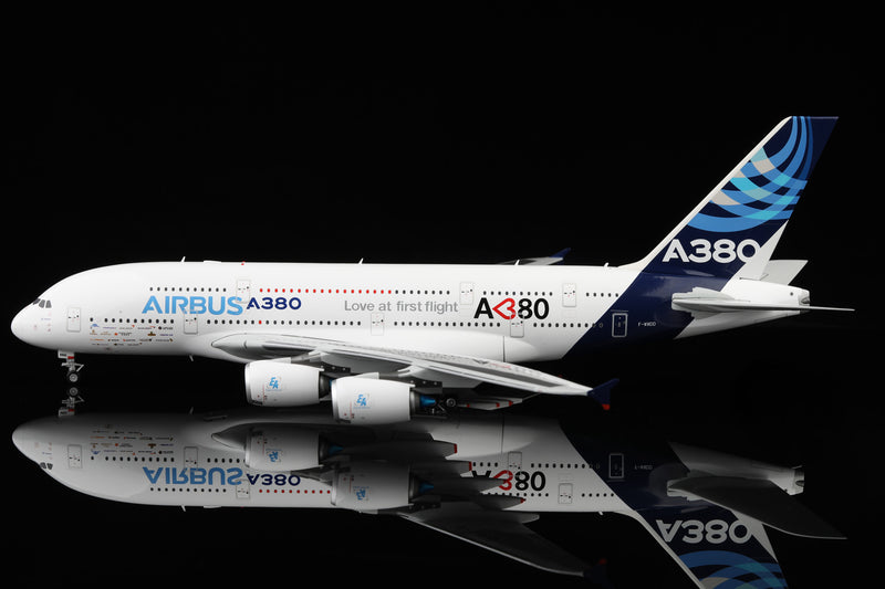 L2009 | SQ Wings 1:200 | Airbus A380 House Colours F-WWDD, 'Love at First Flight'
