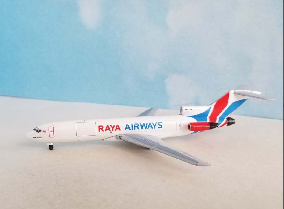 AC411335 | Aero Classics 1:400 | Boeing 727-200F Raya Airways 9M-TGH