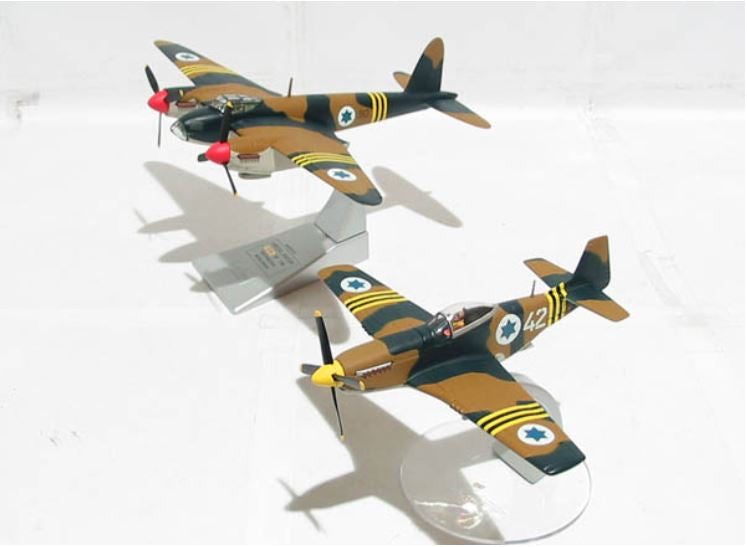 AA99151 | Corgi 1:72 | DH Mosquito PR.16 & P-51D Mustang, Israeli Air Force, 'Suez Campaign', October 1956