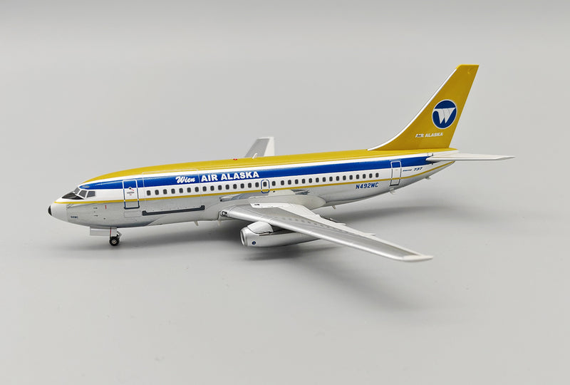 IF732WC1124P | InFlight200 1:200 | Boeing 737-210C/Adv, Wien Air Alaska N492WC Polished with stand