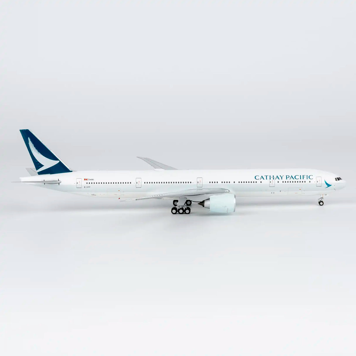 NG73099 | NG Models 1:400 | Boeing 777‑300ER Cathay Pacific B-KPF Ultimate with stand