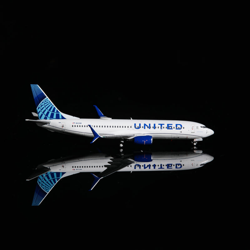 HA7380027 | Aero Polaris 1:400 | Boeing 737-800 United Airlines N12218