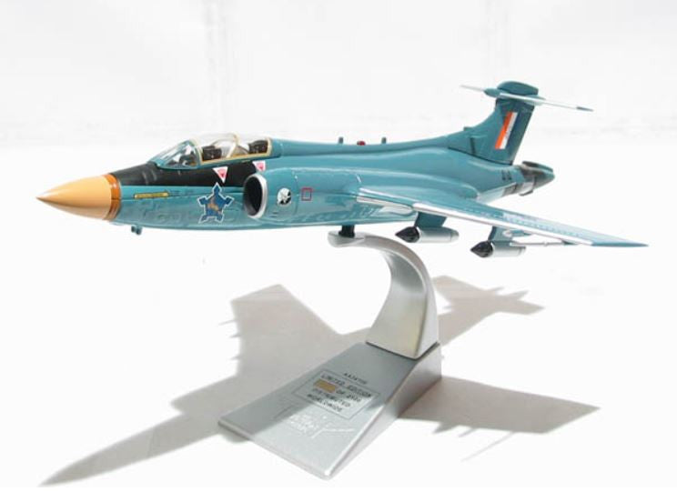 AA34106 | Corgi 1:72 | Blackburn Buccaneer S.Mk.50 South African Air Force 414 No24 Squadron, Waterkloof, Pretoria 1970