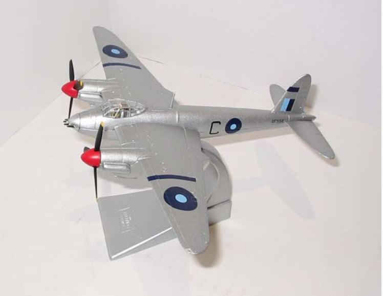 AA32806 | Corgi 1:72 | De Havilland Mosquito FB Mk VI Royal Air Force RF594/C No211 Squadron, Bangkok, 1945