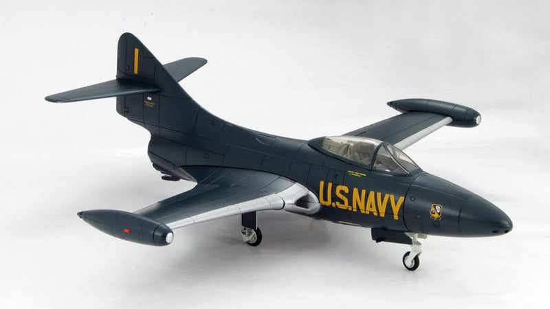 HA7204 | Hobby Master Military 1:72 | Grumman F9F-2 Panther United States Navy Yellow 1 LCDR RE 'Dusty' Rhodes, Team Leader, 'Blue Angels', 1949