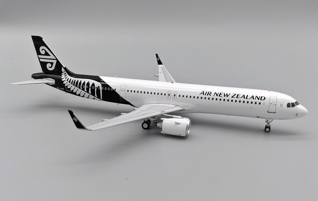 IF321ZK0624 | InFlight200 1:200 | Airbus A321-271NX Air New Zealand ZK-OYE