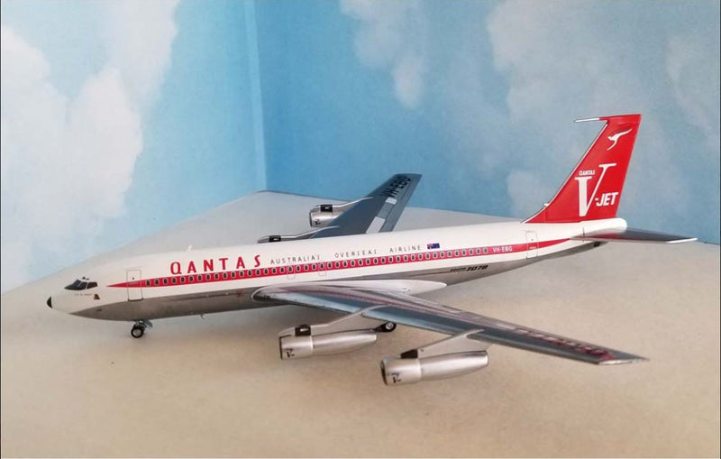 AC211243 | Aero Classics 1:200 | Boeing 707-138B Qantas V-Jet VH-EBG **PRE-OWNED**