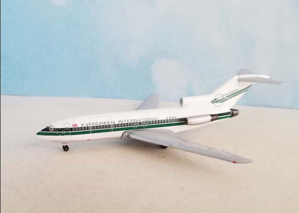 AC411346 | Aero Classics 1:400 | Boeing 727-100C Evergreen Intern'l N744EV