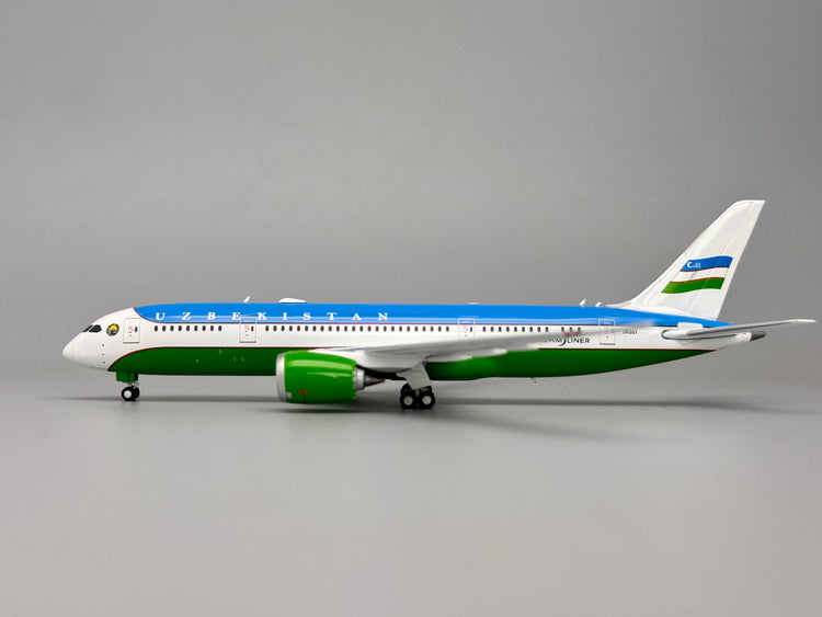 PH11991 | Phoenix 1:400 | Boeing 787-8, Uzbekistan Government UK001