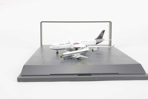 516723 | Herpa Wings 1:500 | Airbus A340-200 'Star Alliance' Lufthansa D-AIBA & Vickers Viscount V814, Lufthansa D-ANUN. Set of Two. **PRE OWNED**