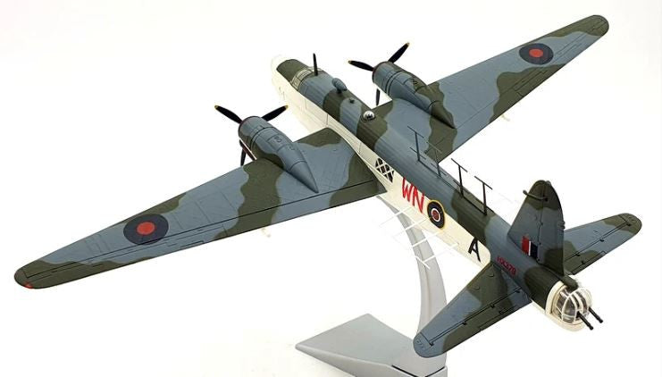 AA34805 | Corgi 1:72 | Wellington Mk.VIII RAF HX379/WN-A, 172 Sqn., Coastal Command (w/ working Leigh Light)