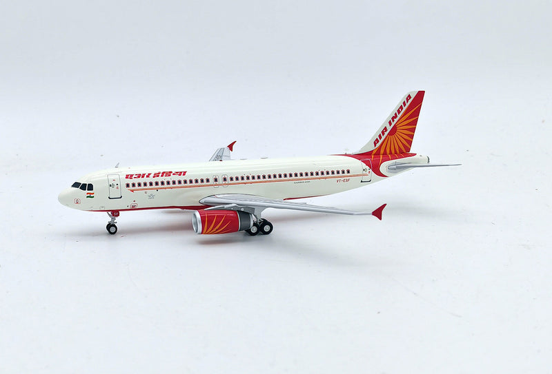 IF320AI0524 | InFlight200 1:200 | Airbus A320-231 Air India VT-ESF