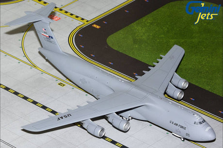 G2AFO1135 | Gemini200 1:200 | C-5M Super Galaxy U.S. Air Force 85-0009 (Lackland AFB)