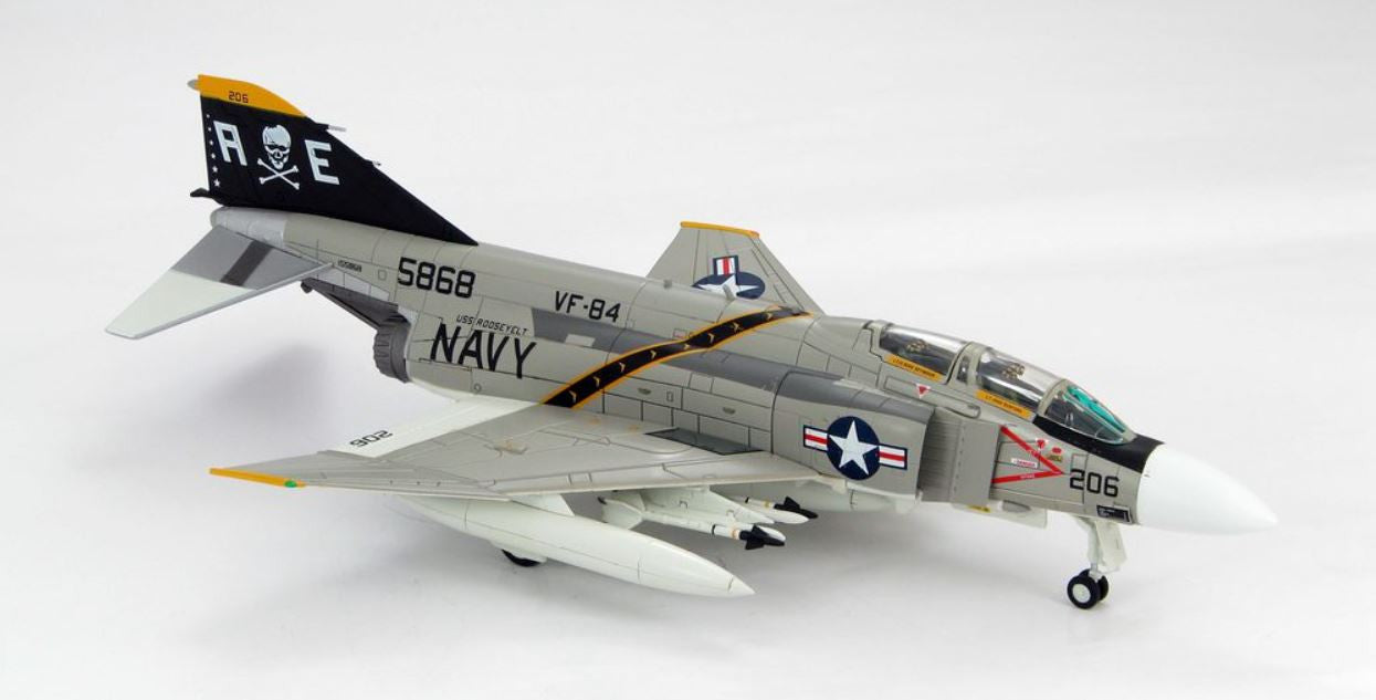 HA1905 | Hobby Master Military 1:72 | McDonnell Douglas F-4J Phantom II VF-84 'Jolly Rogers' 206-155868, USS F.D. Roosevelt