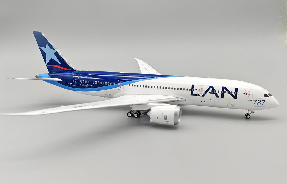 IF788LAN001 | InFlight200 1:200 | Boeing 787-8 Dreamliner LAN Airlines CC-BBA with stand | was due June 2025