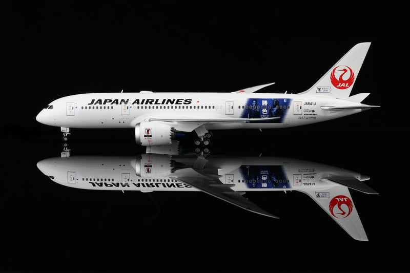 L2029 | SQ Wings 1:200 | JAL Boeing 787-8 JA841J 'Spirit of Victory'