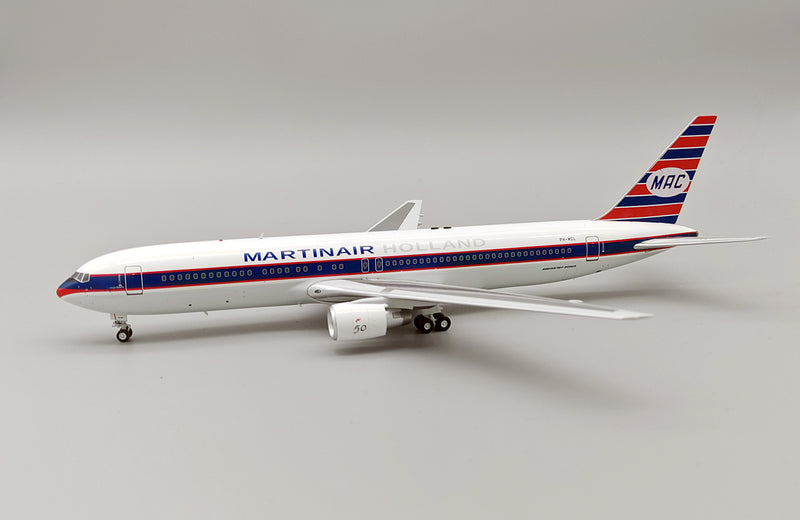 IF763MP0625 | InFlight200 1:200 | Boeing 767-31A/ER, Martinair Holland PH-MCL with stand