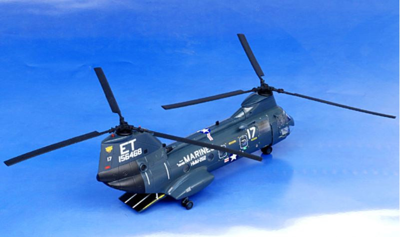 EM37002 | Easy Model 1:72 | Boeing-Vertol CH-46D Sea Knight Helicopter US Marine Corps HMM262.