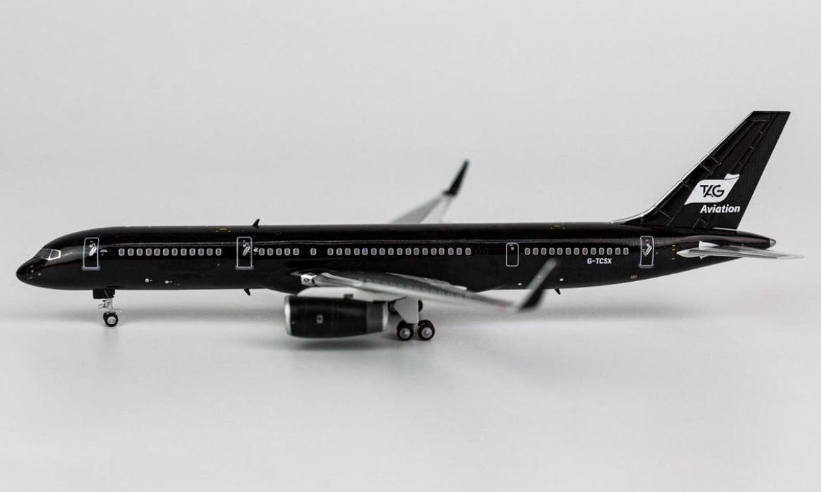 NG53137 | NG Models 1:400 | Boeing 757-200 TAG Aviation G-TCSX