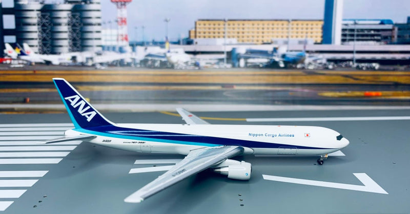 BB4-2004-012 | Big Bird 1:400 | ANA Box set of 3 Boeing 767-300's - JA601F ANA Cargo, JA8970 & JA8664 'Yokoso Japan' **PRE OWNED**