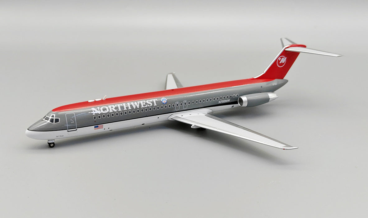 B-941-NW-750 | Blue Box 1:200 | McDonnell Douglas DC-9-41 Northwest Airlines N750NW