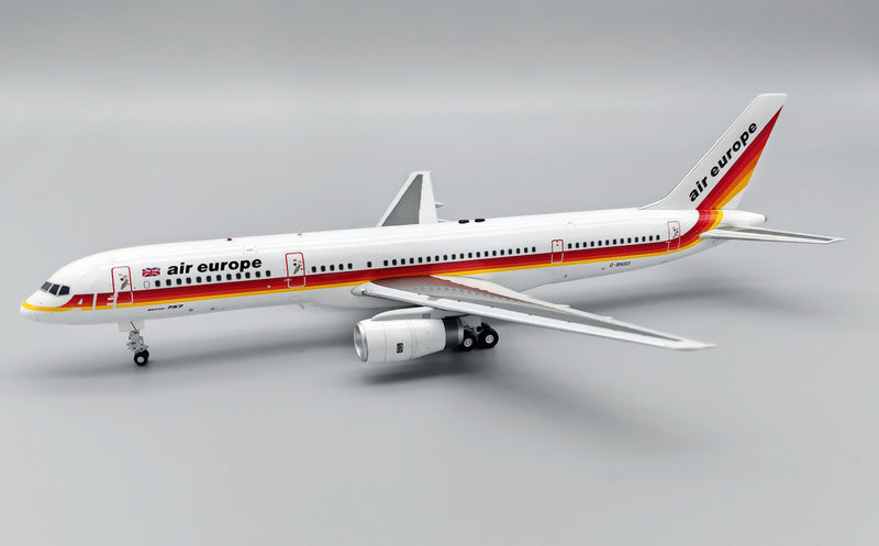 IF752AE0224 | InFlight200 1:200 | Boeing 757-200 Air Europe G-BNSD