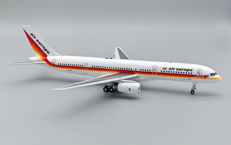 IF752AE0224 | InFlight200 1:200 | Boeing 757-200 Air Europe G-BNSD