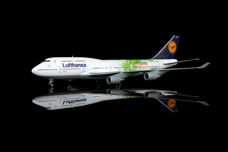 Lufthansa Boeing 747-400 Hannover EXPO 2000 D-ABVK Flaps Down