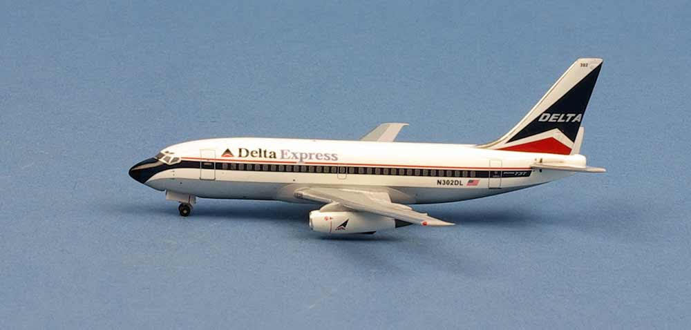 BBX41640 | Aero Classics 1:400 |  Boeing 737-200 Delta Express N302DL