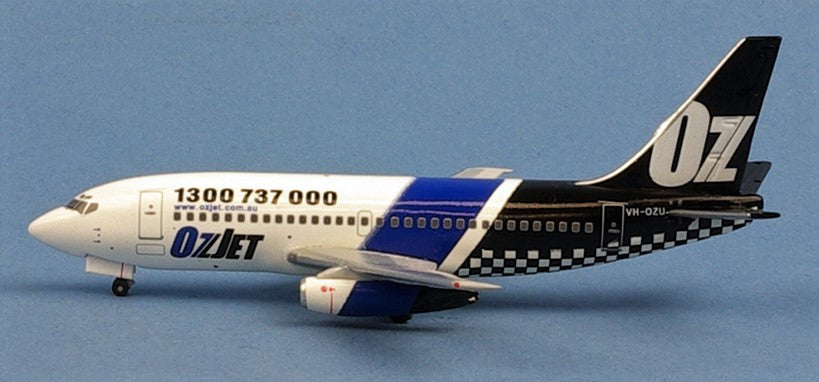 AC411133 | Aero Classics 1:400 |  Boeing 737-200 Ozjet VH-OZU