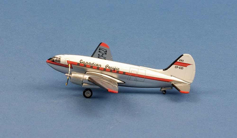 AC411182 | Aero Classics 1:400 | C-46 Commando Canadian Pacific CF-CZI