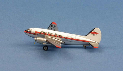 AC411182 | Aero Classics 1:400 | C-46 Commando Canadian Pacific CF-CZI