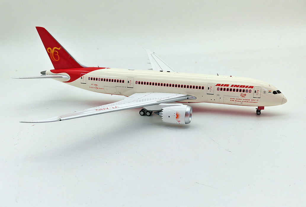 IF788AI1124 | InFlight200 1:200 | Boeing 787-8 Air India VT-ANQ (with stand)