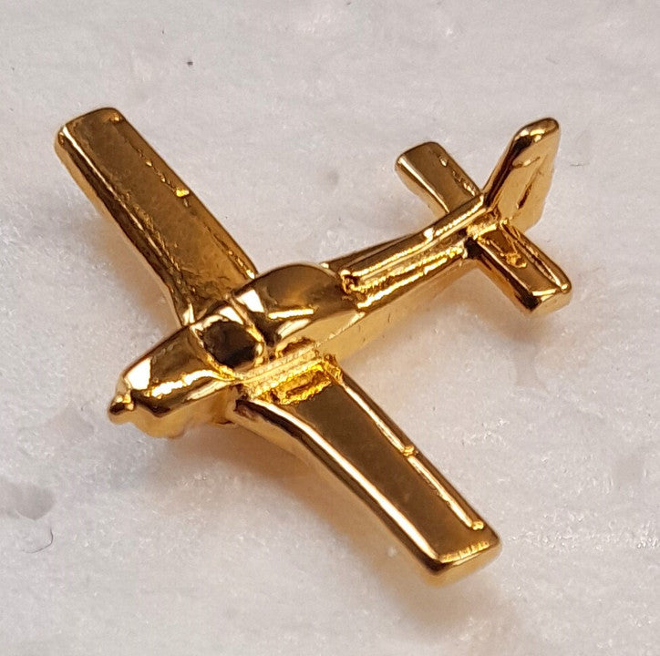 CL074 | Clivedon Collection Pin Badges | Mooney Bravo 22ct Gold plated pin badge