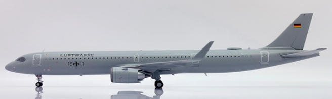 LH2335 | JC Wings 1:200 | Airbus A321NEO Luftwaffe Reg: 15+11 | is due July 2025