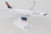 Skymarks Models 1:150 scale Airbus A321neo Delta Air Lines die-cast airplane model.