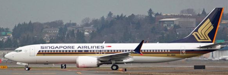 EW238M005 | JC Wings 1:200 | Boeing 737-8 MAX Singapore Airlines 9V-MBN (with stand)