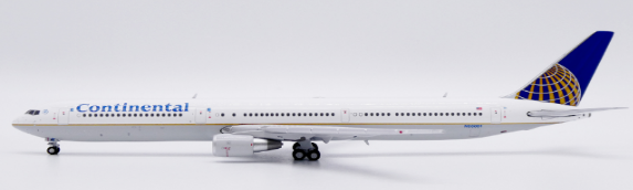 LH4370 | JC Wings 1:400 | Boeing 767-400ER Continental Airlines N66051 | is due January 2025