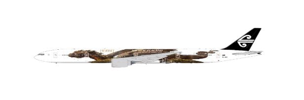 XX40621A | JC Wings 1:400 | Boeing 777-300ER Air New Zealand Desolation of Smaug Flaps Down Reg: ZK-OKO With Antenna
