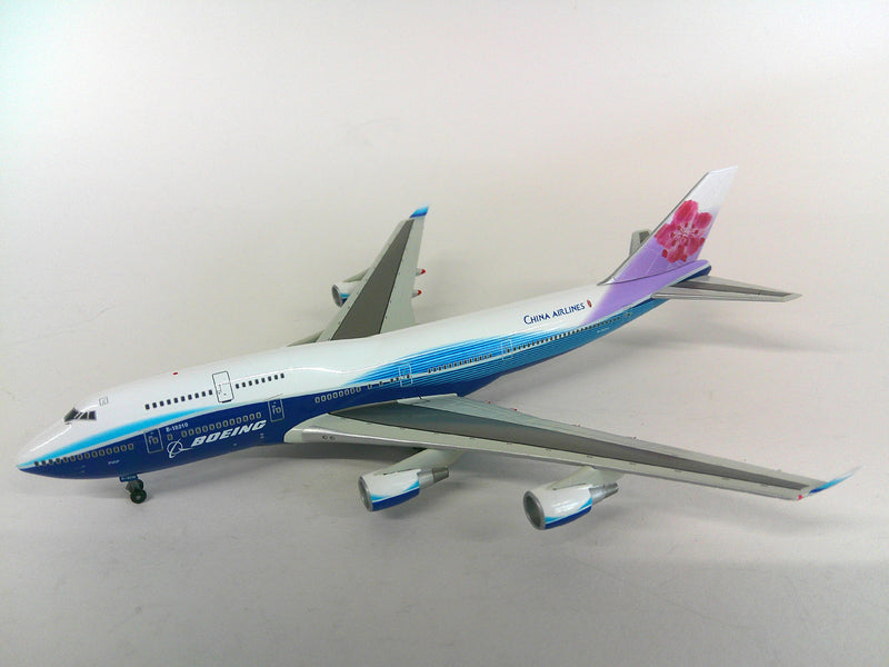 DRW557834 | Dragon Wings 1;400 | Boeing 747-400 B-13210 China Airlines **Pre Owned**