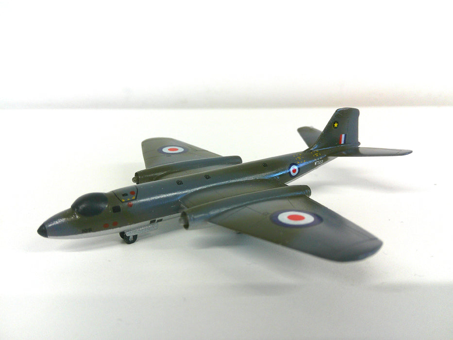 SF1001 | Skyfame Models 1:200 | English Electric Canberra PR.7 RAF WT533, 31 Sqn.