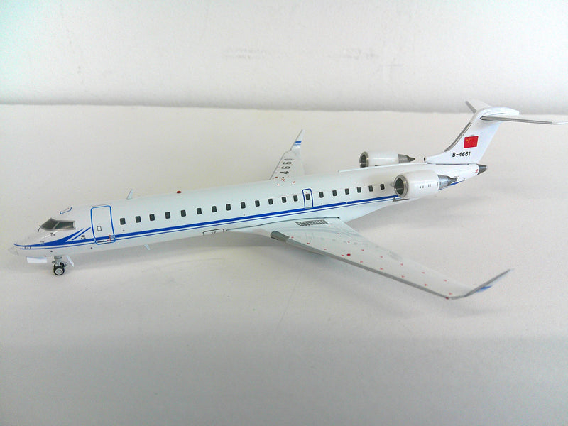 P-200-05-02 | Patriot Models 1:200 | Canadiar CRJ-700 B-4661 Peoples Liberation Army Navy