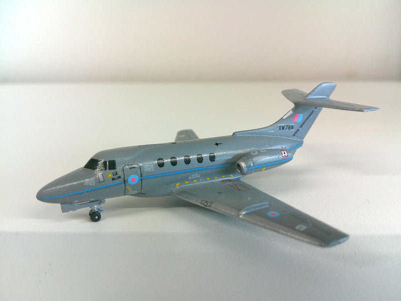 SF115 | Skyfame Models 1:200 | Hawker Siddeley HS.125 CC.1, RAF 32 Sqn (Grey)