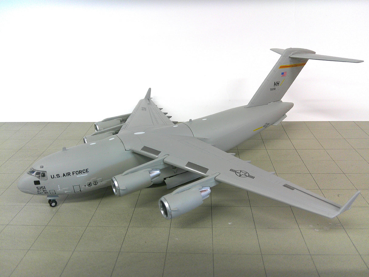 14+035 | 14+ Models 1:200 plastic | McDonnell Douglas C-17A 55151 HH US Air Force
