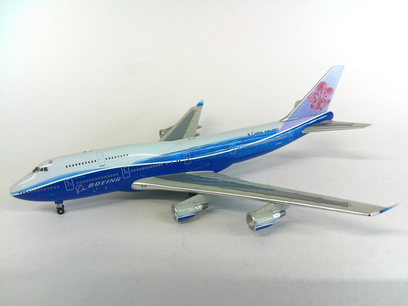 NETB5858240 | Net Models 1:400 | Boeing 747-400 B-58240 China Airliners **Pre Owned**