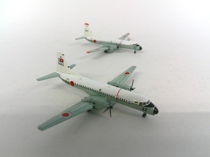YSS41102 | Hogan Wings 1:400 | YS-11 9041 and 9042 JMSDF twin pack **Pre Owned**