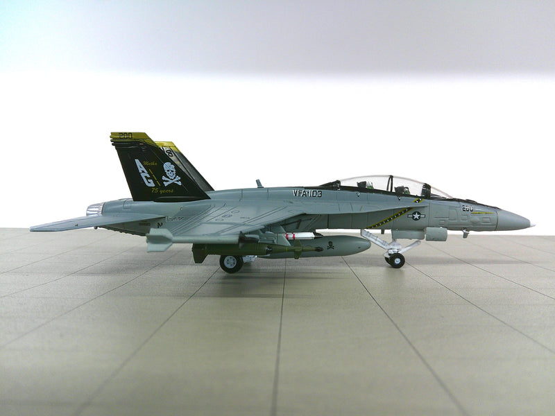 14+023 | 14+ Models 1:100 plastic | McDonnell Douglas F/A-18F 166620 VF-103 US Navy