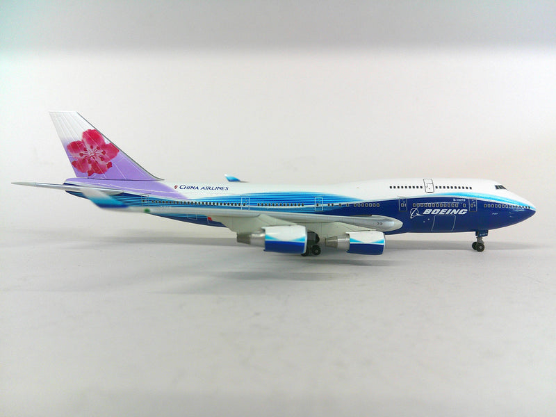 DRW557834 | Dragon Wings 1;400 | Boeing 747-400 B-13210 China Airlines **Pre Owned**