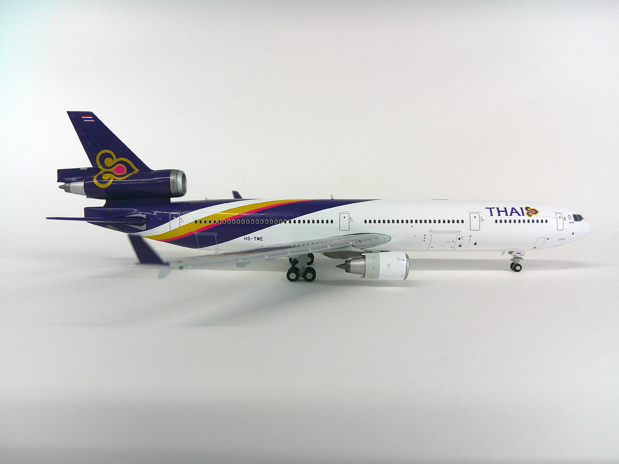 YY1112 | YY Models 1:400 | McDonnell Douglas MD-11 HS-TME Thai